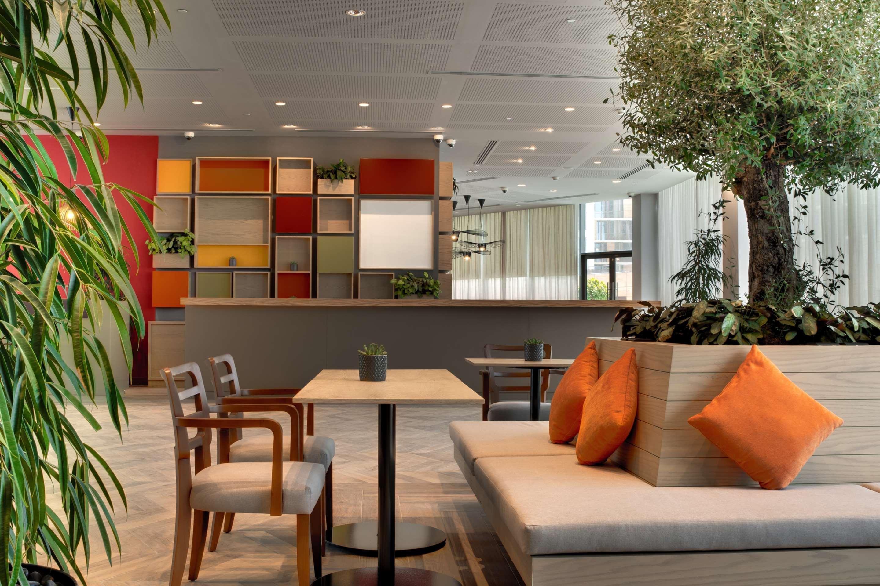 होटल Intercityhotel Jaddaf Waterfront Dubai